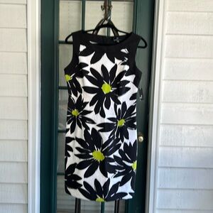 RONNI NICOLE NWT Sleeveless Floral Print Dress size 12